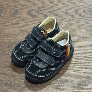 NWT Naturino Kids Navy Sneakers with Red and Yellow Accents Size 22/6